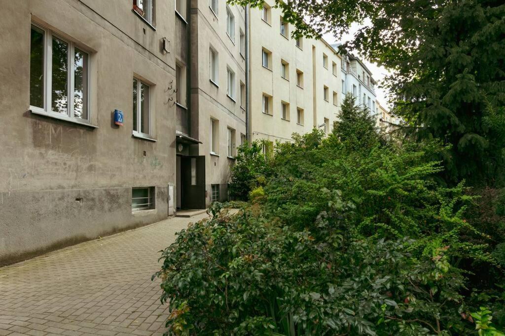 Retro Vibe In The Green District Of Varsó Kültér fotó